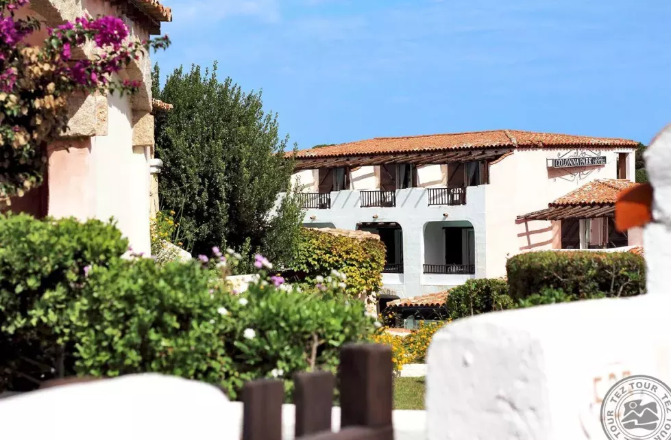 Viešbutis „COLONNA PARK HOTEL“ (Sardinija, Italija)