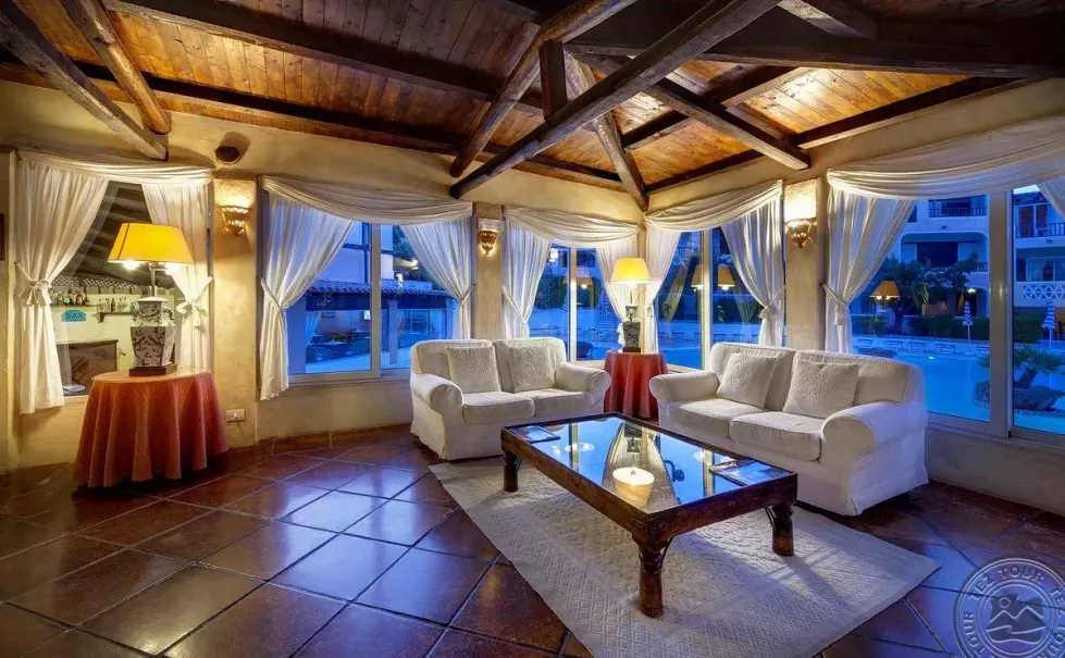 Viešbutis „COLONNA PARK HOTEL“ (Sardinija, Italija)