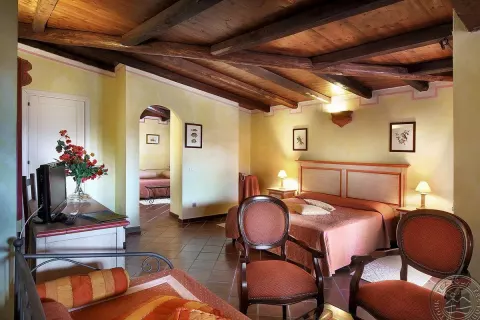 Viešbutis „COLONNA PARK HOTEL“ (Sardinija, Italija)