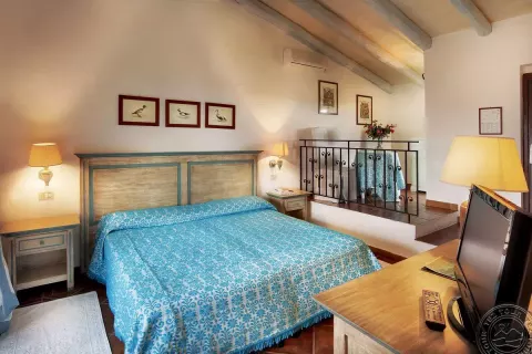 Viešbutis „COLONNA PARK HOTEL“ (Sardinija, Italija)