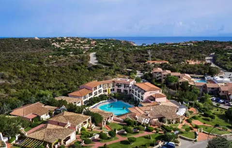 Viešbutis „COLONNA PARK HOTEL“ (Sardinija, Italija)