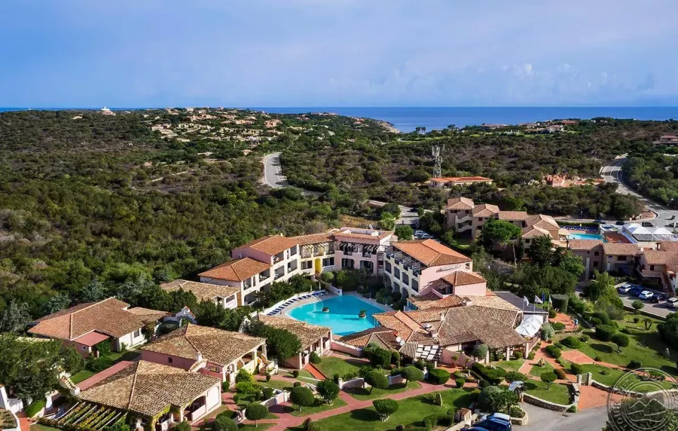 Viešbutis „COLONNA PARK HOTEL“ (Sardinija, Italija)