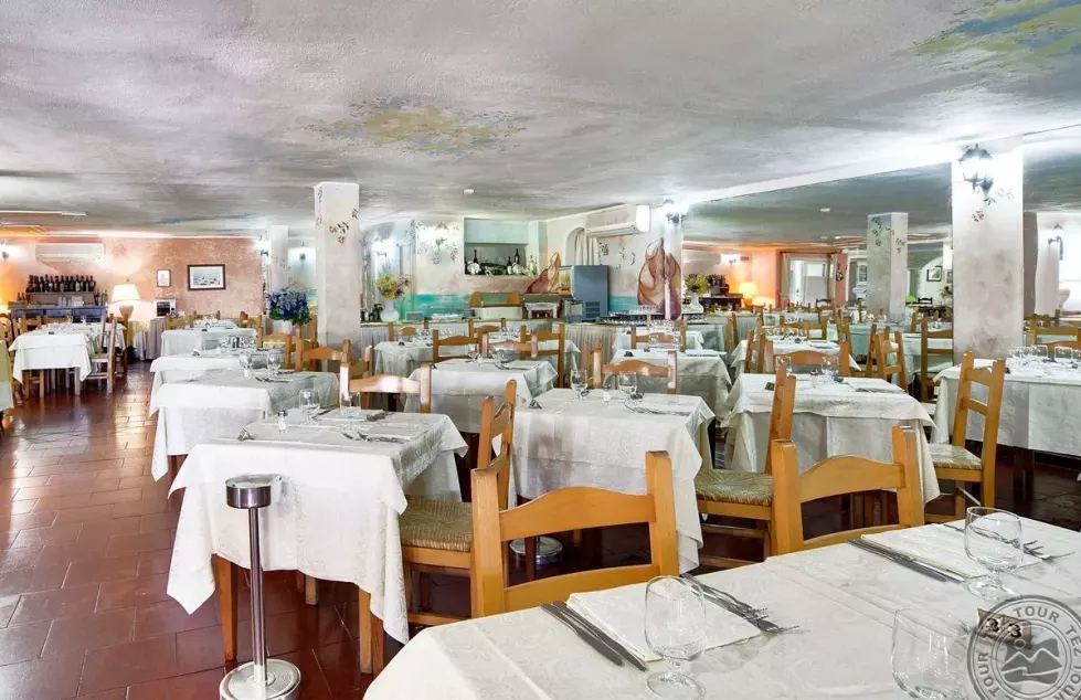 Viešbutis „COLONNA BEACH HOTEL&RESIDENCE“ (Sardinija, Italija)