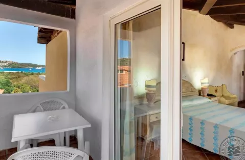 Viešbutis „COLONNA BEACH HOTEL&RESIDENCE“ (Sardinija, Italija)