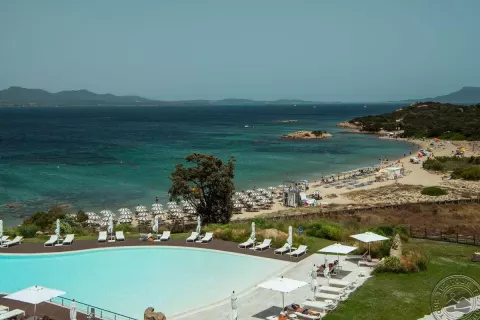 Viešbutis „VRETREATS CALA CUNCHEDDI“ (Sardinija, Italija)