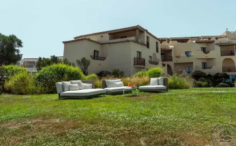 Viešbutis „VRETREATS CALA CUNCHEDDI“ (Sardinija, Italija)