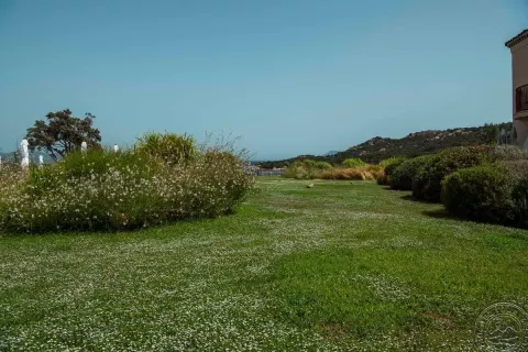 Viešbutis „VRETREATS CALA CUNCHEDDI“ (Sardinija, Italija)