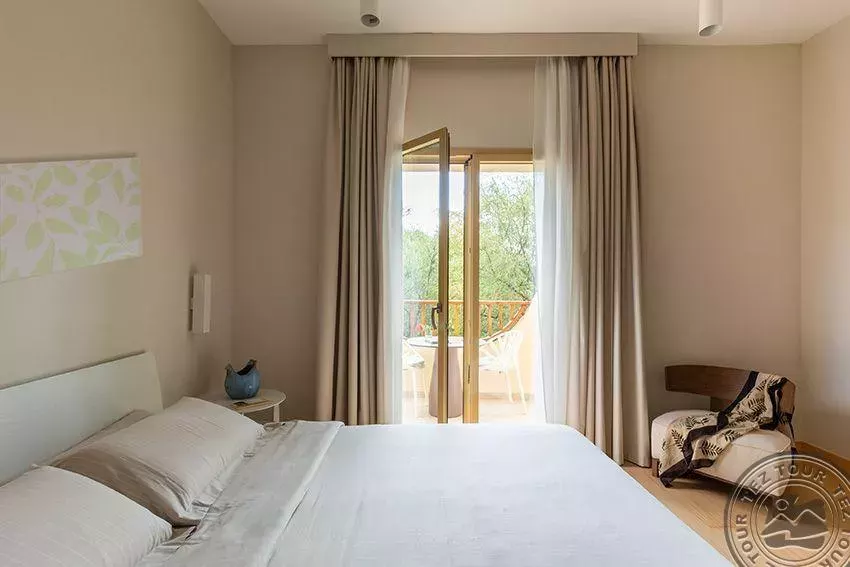 Viešbutis „VRETREATS CALA CUNCHEDDI“ (Sardinija, Italija)