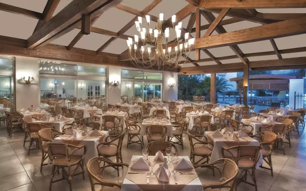 Viešbutis „AKKA CLAROS HOTEL“ (Kemeras, Turkija)