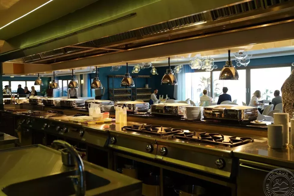 Viešbutis „ALMYROS BEACH RESORT & SPA “ (Korfu, Graikija)