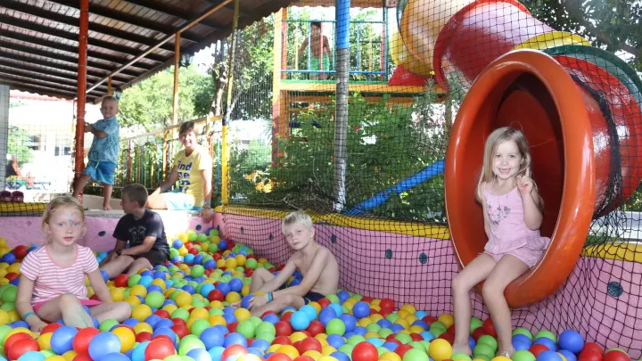 Viešbutis „VIKING GARDEN HOTEL“ (Kemeras, Turkija)