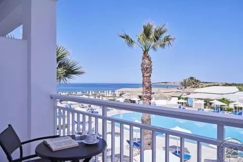 Viešbutis „SANDY BEACH RESORT“ (Korfu, Graikija)