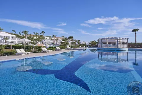 Viešbutis „SANDY BEACH RESORT“ (Korfu, Graikija)