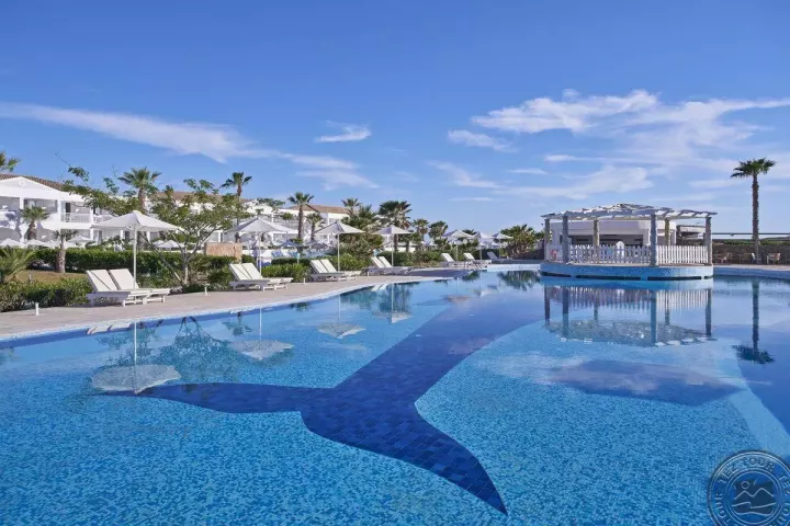 Viešbutis „SANDY BEACH RESORT“ (Korfu, Graikija)