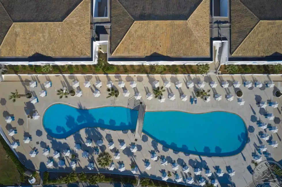 Viešbutis „SANDY BEACH RESORT“ (Korfu, Graikija)