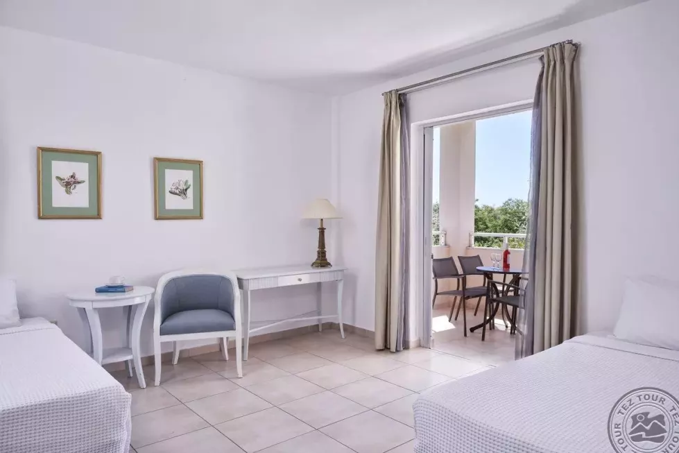 Viešbutis „SANDY BEACH RESORT“ (Korfu, Graikija)