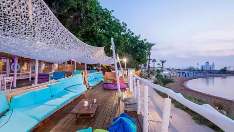 Viešbutis „GOLDEN COAST BEACH HOTEL“