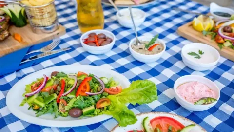 Viešbutis „GOLDEN COAST BEACH HOTEL“