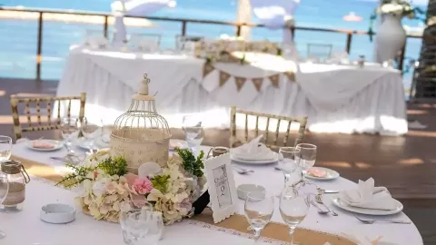 Viešbutis „GOLDEN COAST BEACH HOTEL“