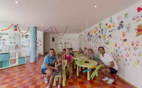 Viešbutis „DESSOLE DOLPHIN BAY RESORT“ (Kreta, Graikija)