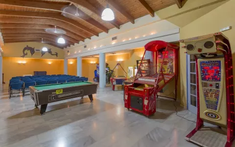 Viešbutis „DESSOLE DOLPHIN BAY RESORT“ (Kreta, Graikija)