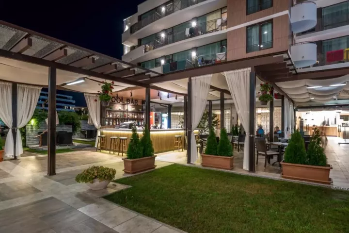 Viešbutis „LION“