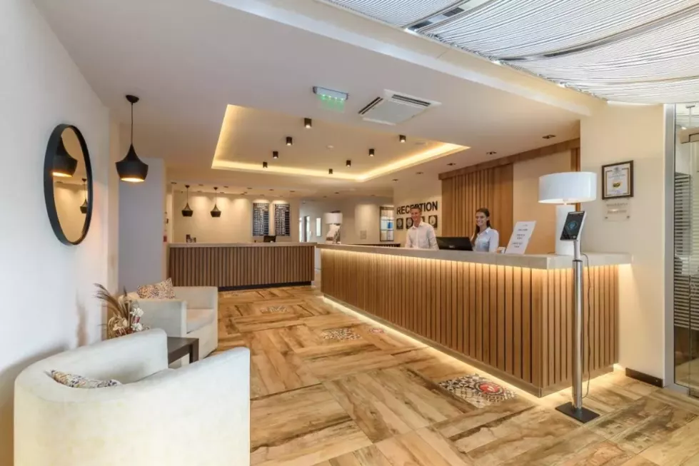 Viešbutis „LION“ (Burgasas, Bulgarija)