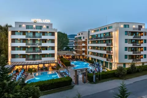 Viešbutis „LION“