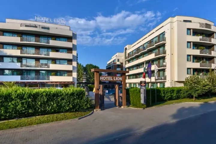 Viešbutis „LION“
