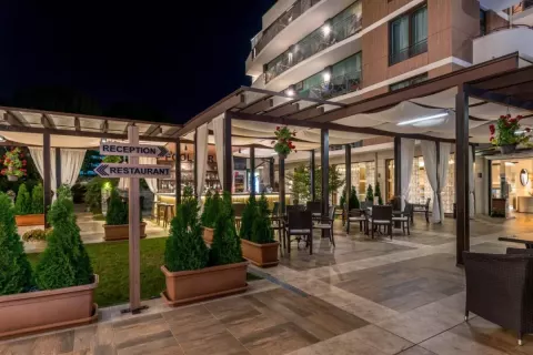 Viešbutis „LION“