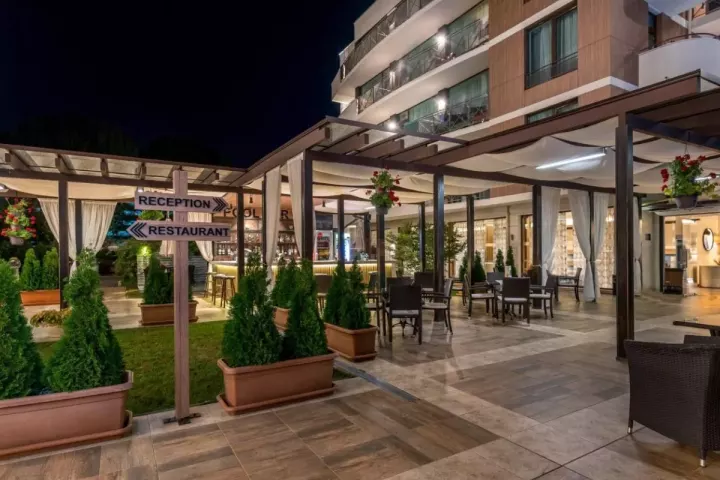 Viešbutis „LION“