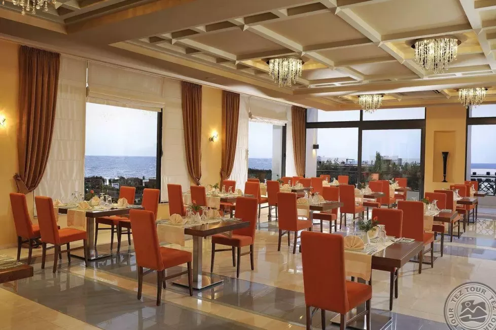 Viešbutis „GRAND HOTEL HOLIDAY RESORT“ (Kreta, Graikija)