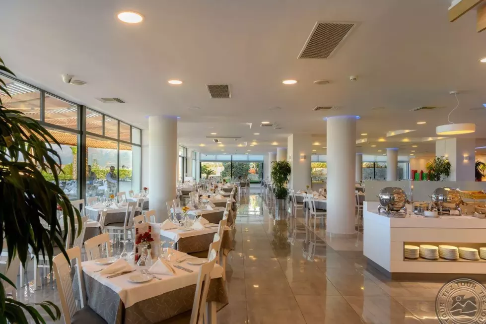 Viešbutis „GRAND HOTEL HOLIDAY RESORT“ (Kreta, Graikija)