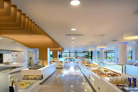 Viešbutis „GRAND HOTEL HOLIDAY RESORT“ (Kreta, Graikija)