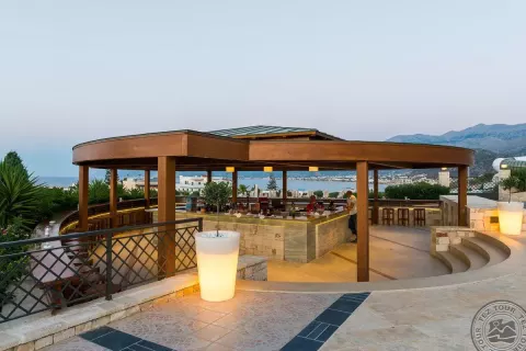 Viešbutis „GRAND HOTEL HOLIDAY RESORT“ (Kreta, Graikija)