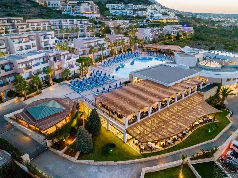 Viešbutis „GRAND HOTEL HOLIDAY RESORT“ (Kreta, Graikija)