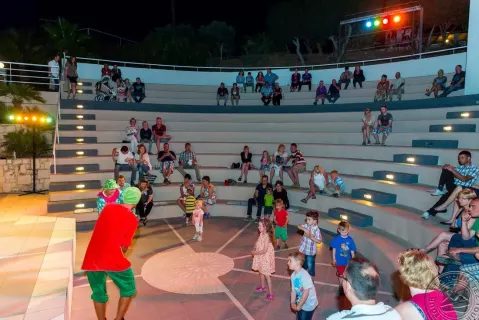 Viešbutis „GRAND HOTEL HOLIDAY RESORT“ (Kreta, Graikija)