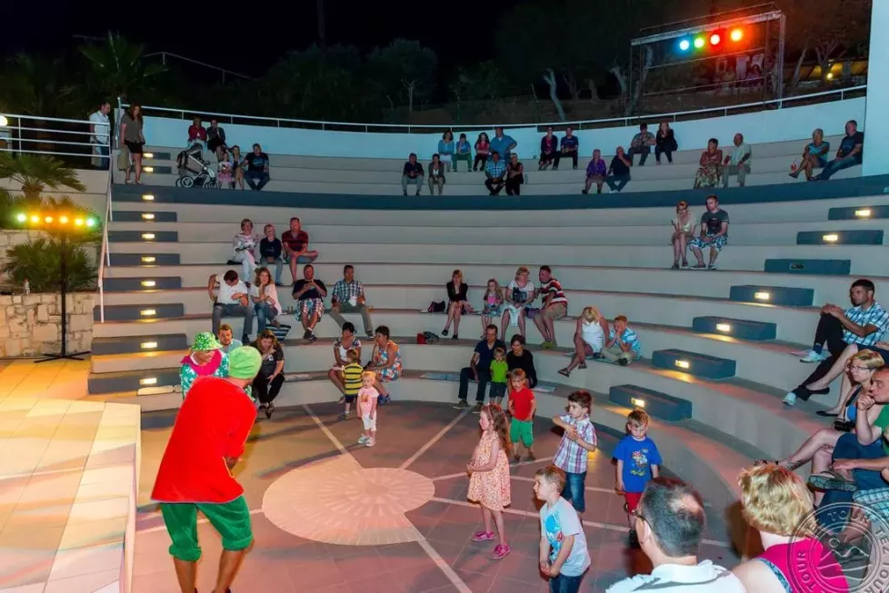 Viešbutis „GRAND HOTEL HOLIDAY RESORT“ (Kreta, Graikija)