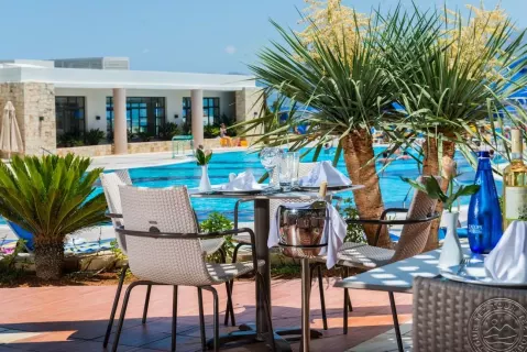 Viešbutis „GRAND HOTEL HOLIDAY RESORT“ (Kreta, Graikija)