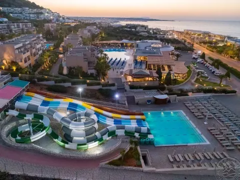 Viešbutis „GRAND HOTEL HOLIDAY RESORT“ (Kreta, Graikija)