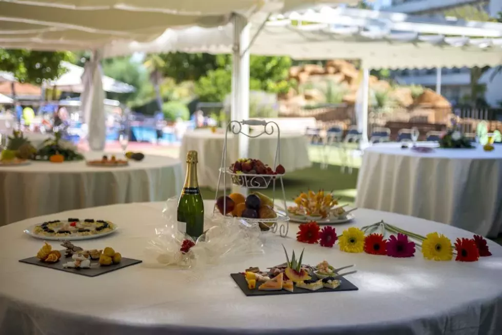 Viešbutis „4R REGINA GRAN HOTEL“ (Barselona, Ispanija)