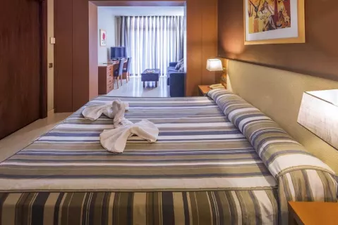 Viešbutis „4R REGINA GRAN HOTEL“ (Barselona, Ispanija)