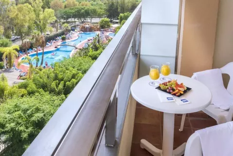 Viešbutis „4R REGINA GRAN HOTEL“ (Barselona, Ispanija)
