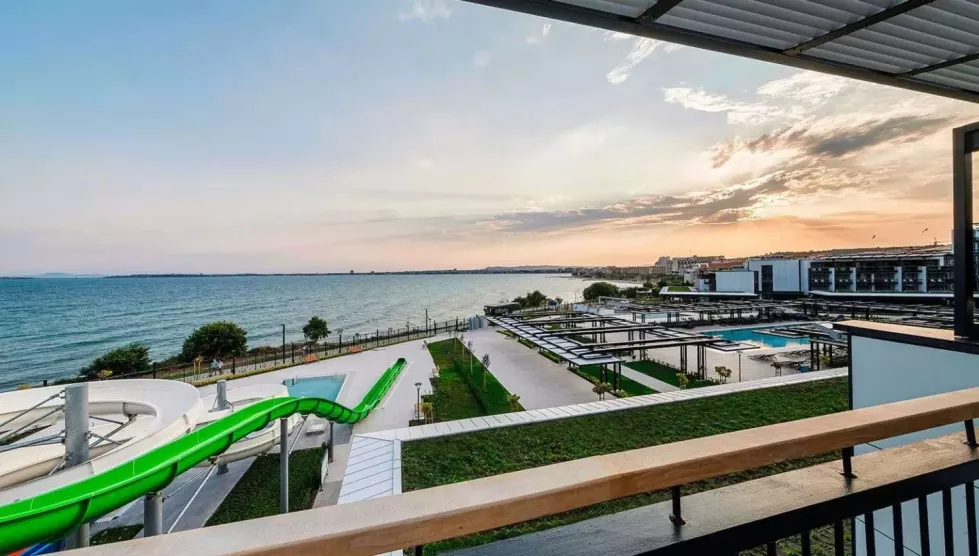 Voya Beach Resort