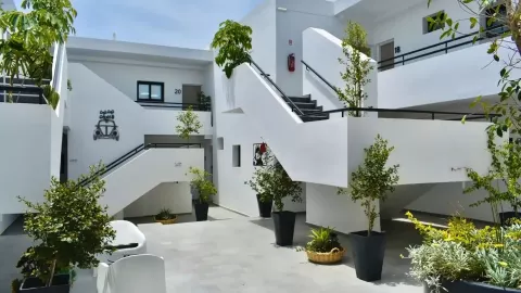 Viešbutis „ZOI HOTEL“ (Larnaka, Kipras)