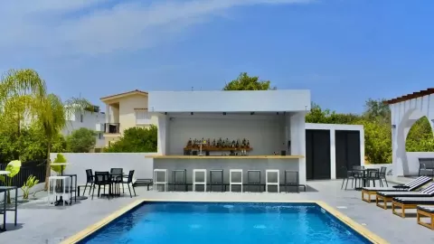 Viešbutis „ZOI HOTEL“ (Larnaka, Kipras)