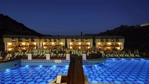 Viešbutis „NOXINN CLUB HOTEL“ (Alanija, Turkija)