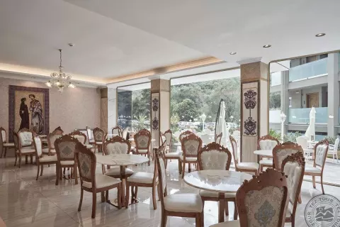Viešbutis „MYTHOS PALACE RESORT“ (Korfu, Graikija)