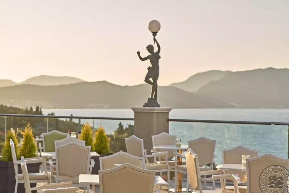 Viešbutis „MYTHOS PALACE RESORT“ (Korfu, Graikija)