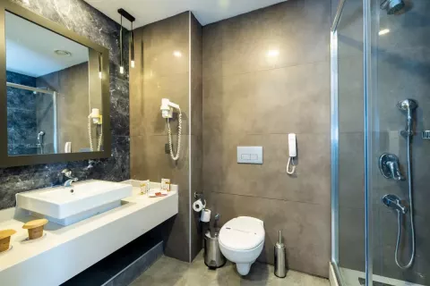 Viešbutis „CRYSTAL CENTRO PEARL COLLECTION“ (Lara, Antalija, Turkija)
